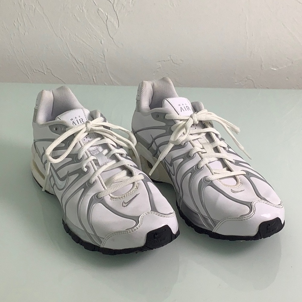 Nike Max Air Torch SL white Silver running sneakers size 8.5 women